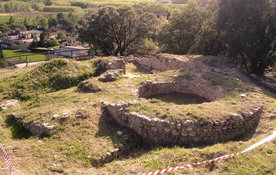 Restes arqueològiques de l’antic Castell de Cervià (s. X)